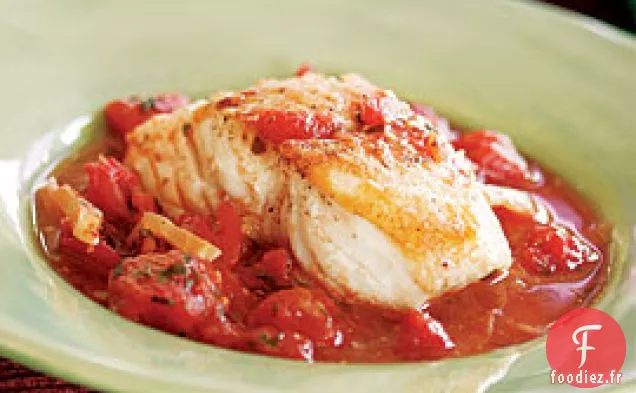 Flétan Braisé Dans Un Bouillon Tomate-fenouil