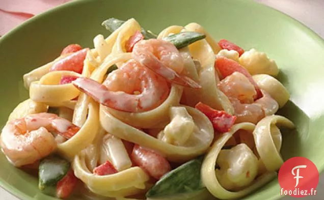Fettuccine aux Crevettes et Légumes Alfredo