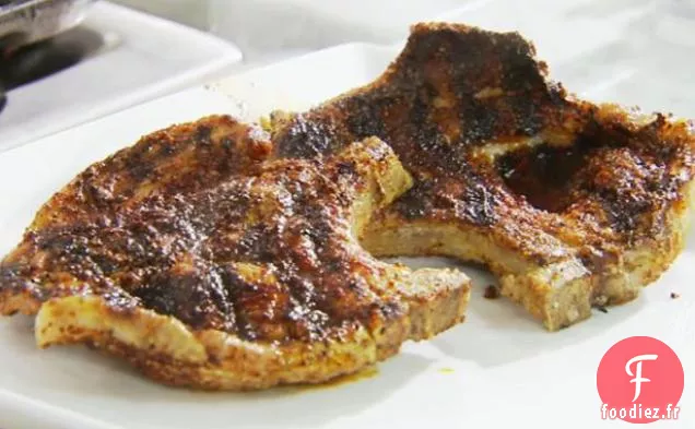 Côtelettes de Porc Grillées avec Salsa aux Pêches