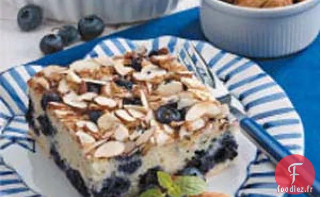 Gâteau au Café aux Myrtilles et aux Amandes