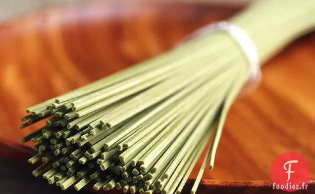 Nouilles Japonaises au Gingembre aux Champignons et Pois Mange-tout