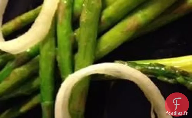 Asperges Poêlées aux Oignons