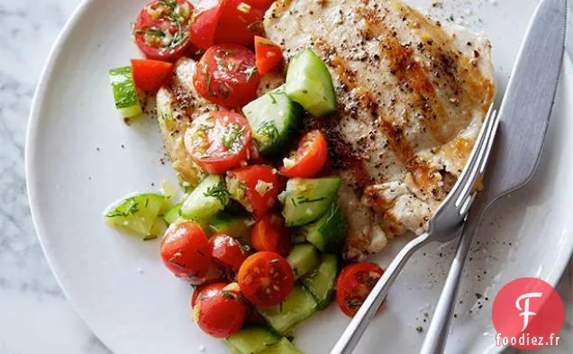 Poulet Grillé avec Salade de Tomates et Concombres