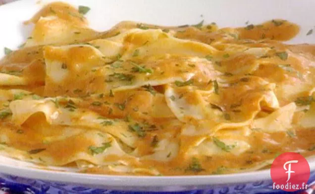 Raviolis de Crabe à la Sauce Tomate Crémeuse