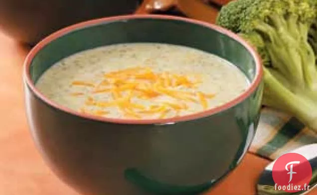 Soupe à la Crème de Brocoli et au Fromage