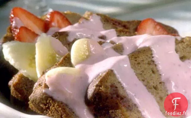 Pudding au Pain aux Fraises et aux Bananes