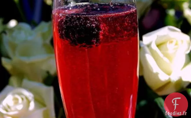 Cocktail au Champagne à la Mûre pour la Fête des Mères