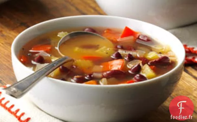 Soupe de Légumes aux Haricots Rouges