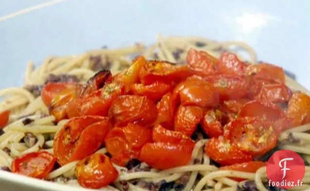 Spaghettis à la Sauce Tapenade et Tomates Rôties