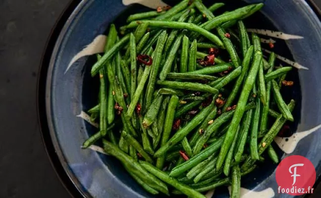 Haricots Longs Chinois Sautés à la Manière du Sichuan