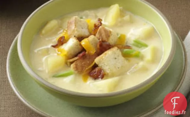Soupe à la Crème de Pommes de Terre et au Cheddar