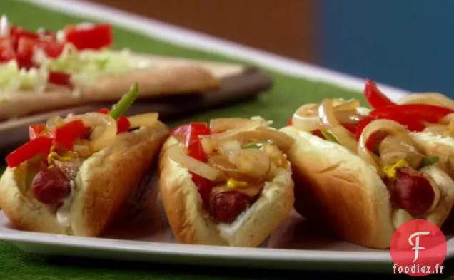Hot-Dogs Enveloppés De Bacon entièrement chargés