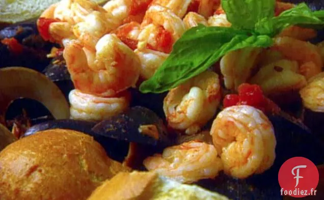 Moules, Palourdes et Crevettes dans un Bouillon Épicé