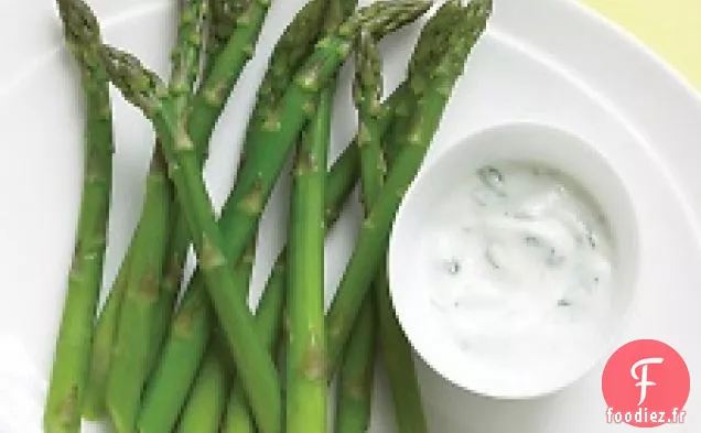 Asperges Avec Trempette Au Yogourt