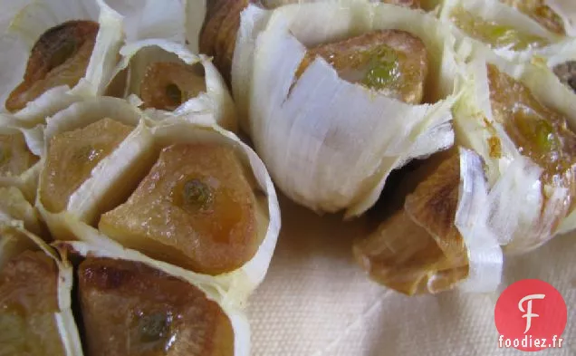 Asperges Grillées Avec Vinaigrette À L'Ail Rôti