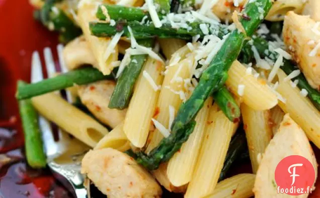 Poulet Au Poivre D'Alep, Asperges Et Pâtes Penne