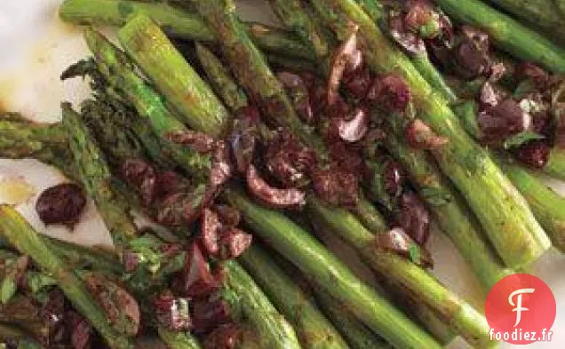 Recette D'Asperges Rôties À La Vinaigrette Aux Olives