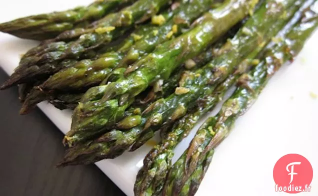 Asperges Rôties au Citron Et à l'Ail