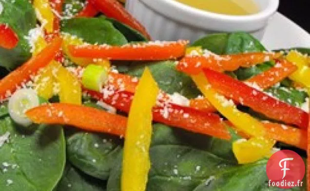 Salade d'Épinards et de Poivrons Rouges Super Facile