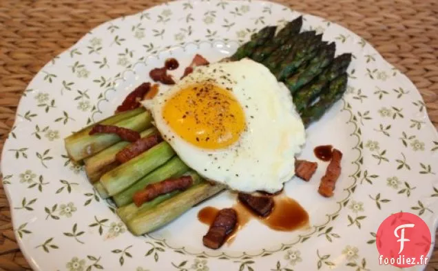 Asperges Rôties À L'Œuf