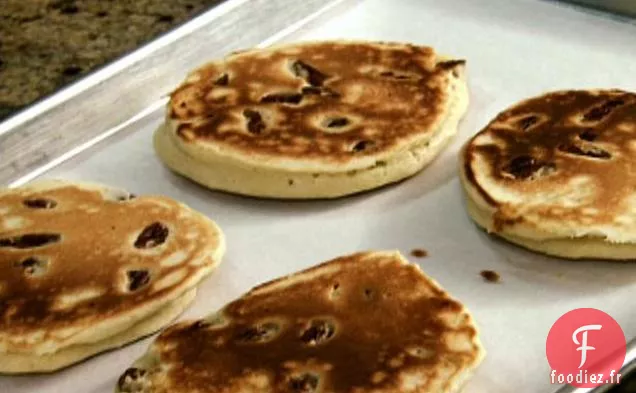 Crêpes au babeurre et aux Pacanes avec le Sirop de Maman Callie