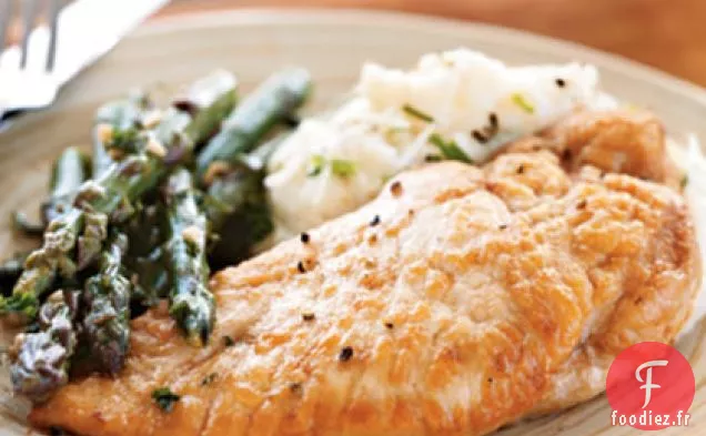 Poulet et Asperges à la Sauce au Vin Blanc