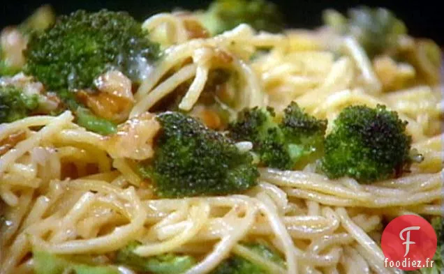 Spaghetti au Brocoli, Brie et Noix