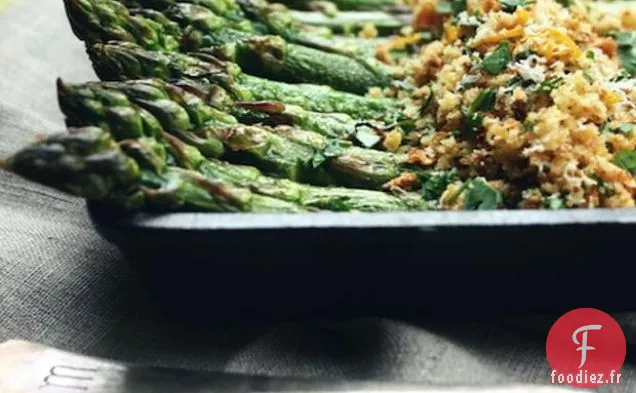 Asperges Rôties Avec Chapelure Grillée