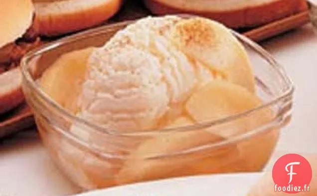 Coupes Glacées Aux Pommes Chaudes