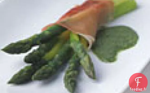 Asperges Enrobées de Prosciutto et Vinaigrette à la Menthe