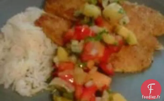 Poisson Des Caraïbes Avec Salsa À La Mangue