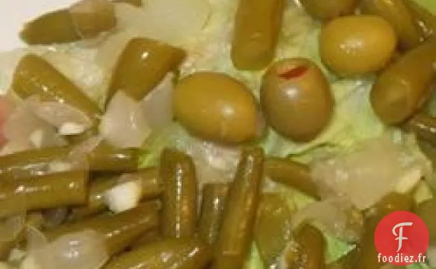 Salade de Haricots Verts et Olives Farcies