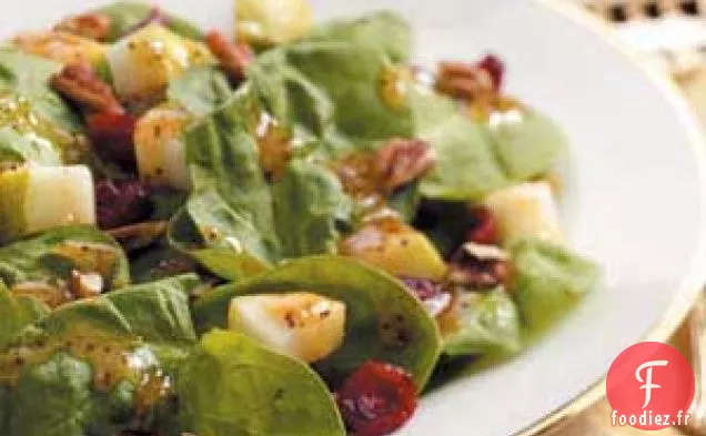 Salade d'Épinards aux Canneberges et aux Poires