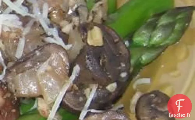 Asperges Aux Pacanes Et Parme