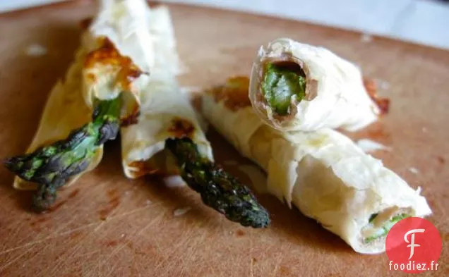 Lances D'Asperges Enrobées De Prosciutto Et De Phyllo