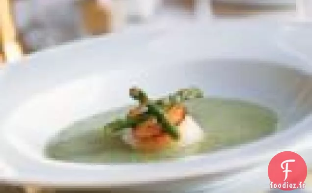 Soupe Crémeuse D'Asperges Aux Pétoncles Poêlés
