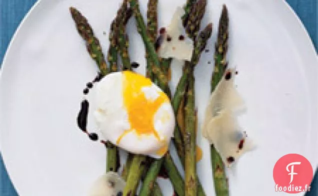 Asperges Et Œufs Rôtis