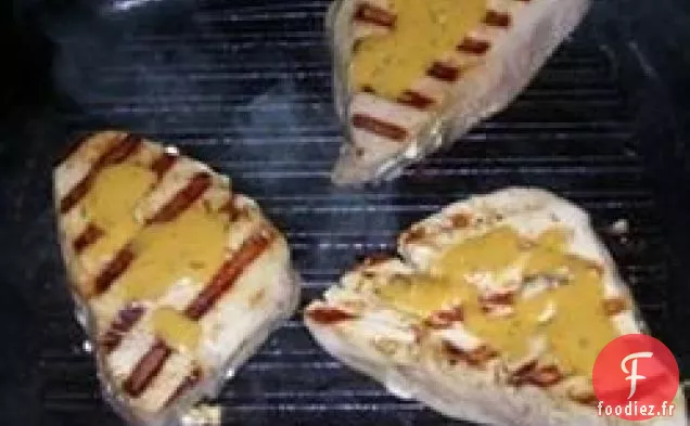 Steaks de Thon Grillés à la Sauce à l'Aneth