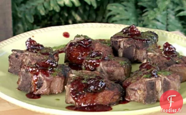 Portier d'Agneau Grillé avec Sauce aux Figues et aux Cascabel