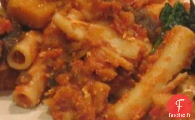 Rigatoni aux Aubergines, Champignons et Fromage de Chèvre