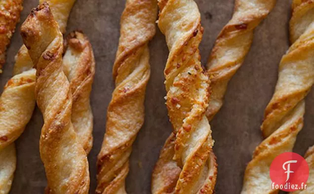 Pailles d'Ail Au Parmesan