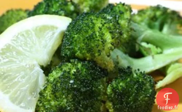 Brocoli dans les Coulis de Poulet Rôti