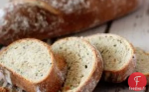 Pain Rustique au Romarin Et à l'Ail