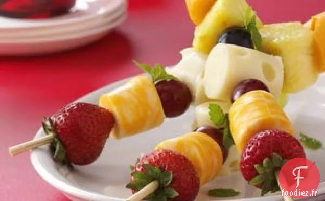 Brochettes aux Fruits et au Fromage