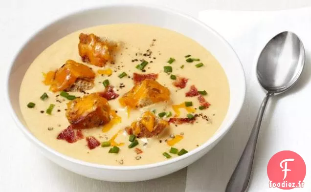 Soupe Pomme-Cheddar Au Bacon