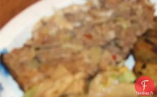Champignon au milieu du Pain de viande