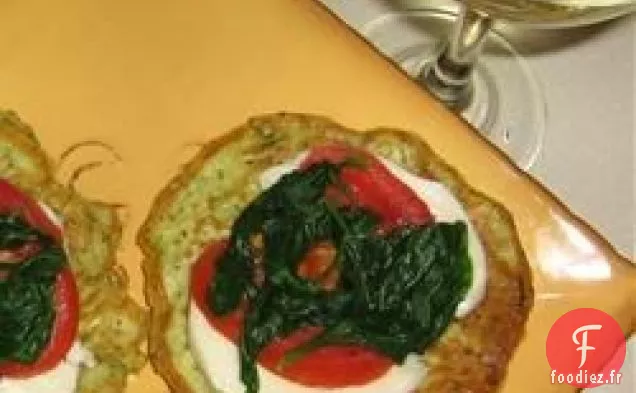 Beignets de courgettes avec mozzarella fraîche et tomate