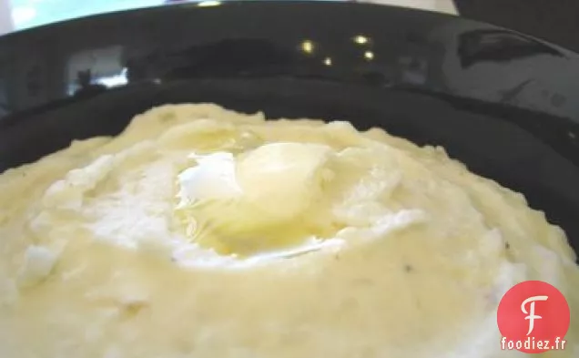 Purée de Pommes De Terre à L'Ail Rôtie Et Crémeuse