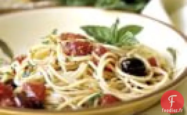 Spaghetti À L'Ail Grillé - Sauce Tomate