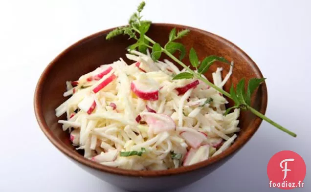 Salade allemande de chou-rave- pomme-radis